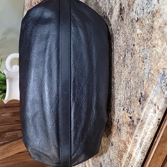 Gucci  EUC GG Signature Medium Scarlett Tote - Picture 7 of 10